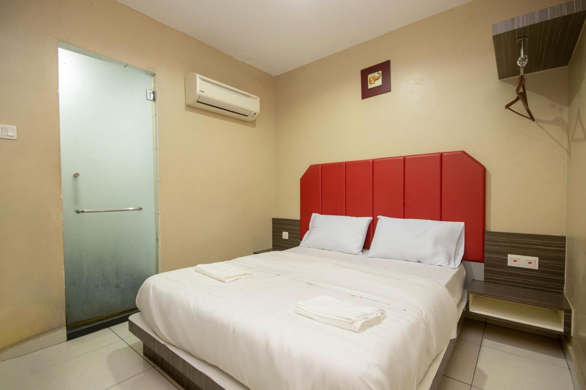 Jq Happy Lumut Hotel Экстерьер фото